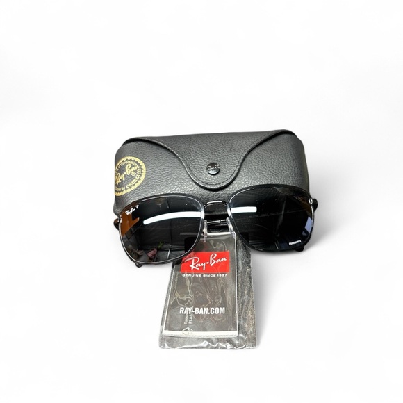 Ray-Ban Classic Black Sunglasses with Case - Picture 2 of 6